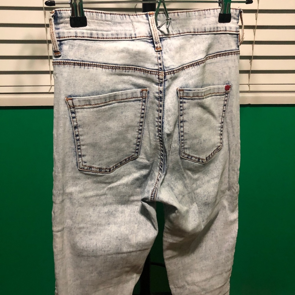 Jeans - Picture 3 of 3